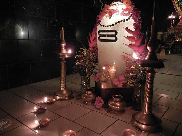 Sadhu Paksha Sivalaya Deepam