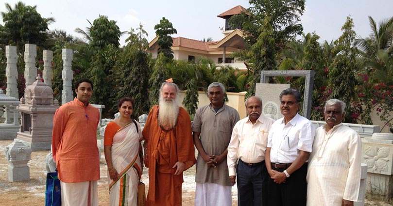 Sadasivanathaswami and Sadhaka Satyanatha, Bangalore Day 1