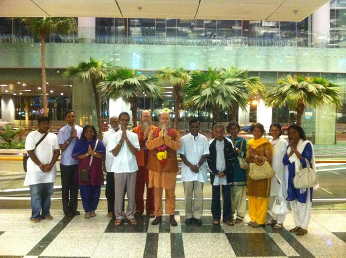 Bodhinatha Welcomed in Singapore