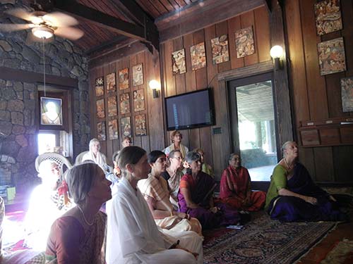 Ladies Retreat Class with Bodhinatha