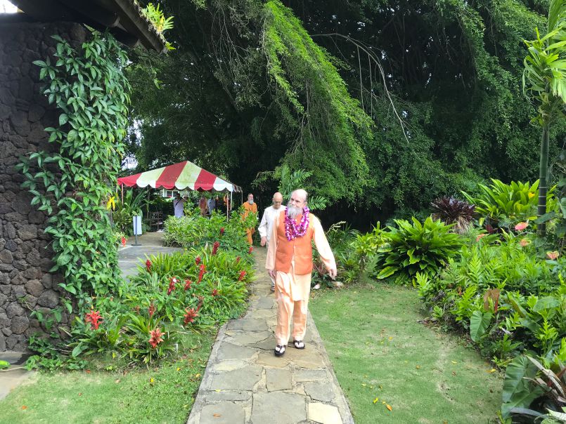Bodhinatha Returns to Kauai
