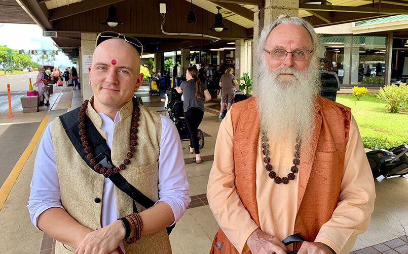 Paramacharya and Yogi Off for a 25-Day Mission