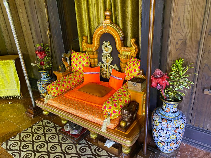 Outfitting the Simhasana for the Season