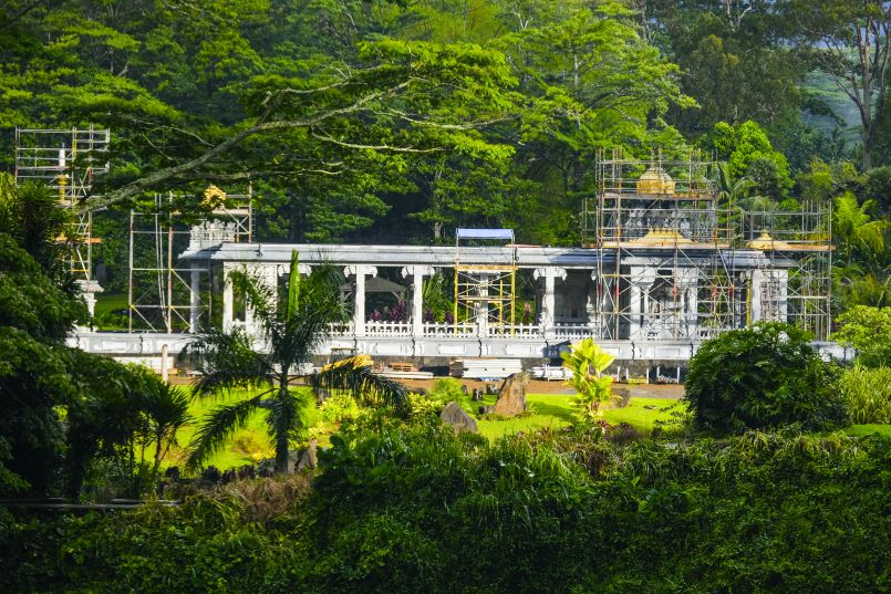 Scaffolding for Iraivan Temple's Gold