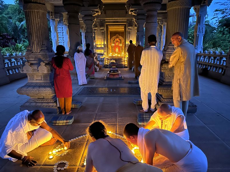 Sivalaya Deepam